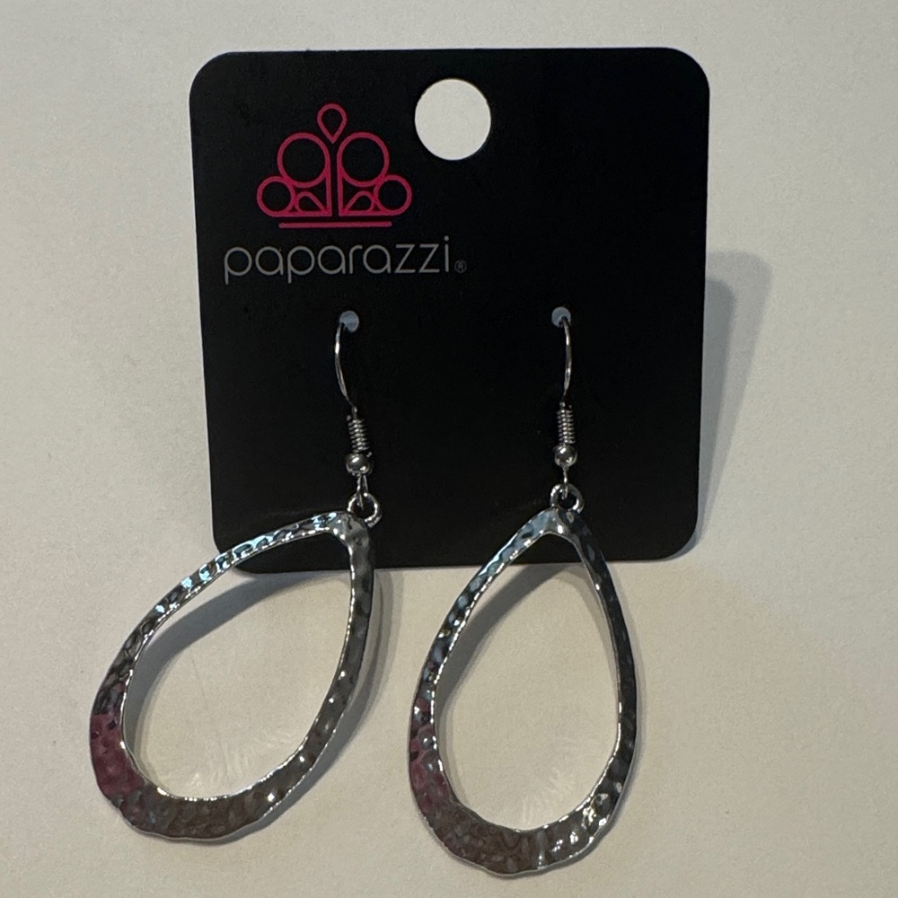 Paparazzi Hammered Silver Teardrop Earrings
